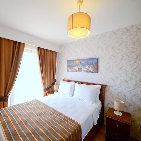 Sarajevo Suit Hotel โคจาเอลี ภายนอก รูปภาพ
