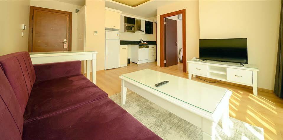 Sarajevo Suit Hotel โคจาเอลี ภายนอก รูปภาพ