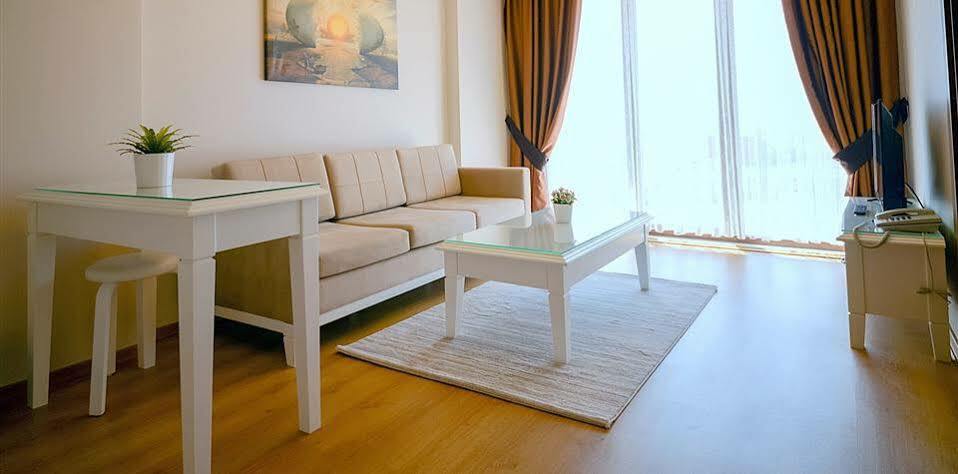 Sarajevo Suit Hotel โคจาเอลี ภายนอก รูปภาพ
